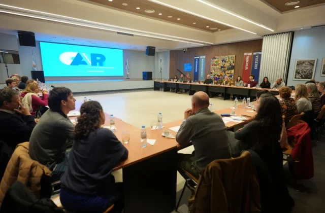 MESA MULTISECTORIAL SOBRE ADICCIONES Y CONSUMOS PROBLEMÁTICOS - CAPI.